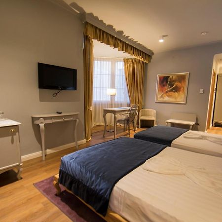 Classic Hotel Τίρανα Εξωτερικό φωτογραφία