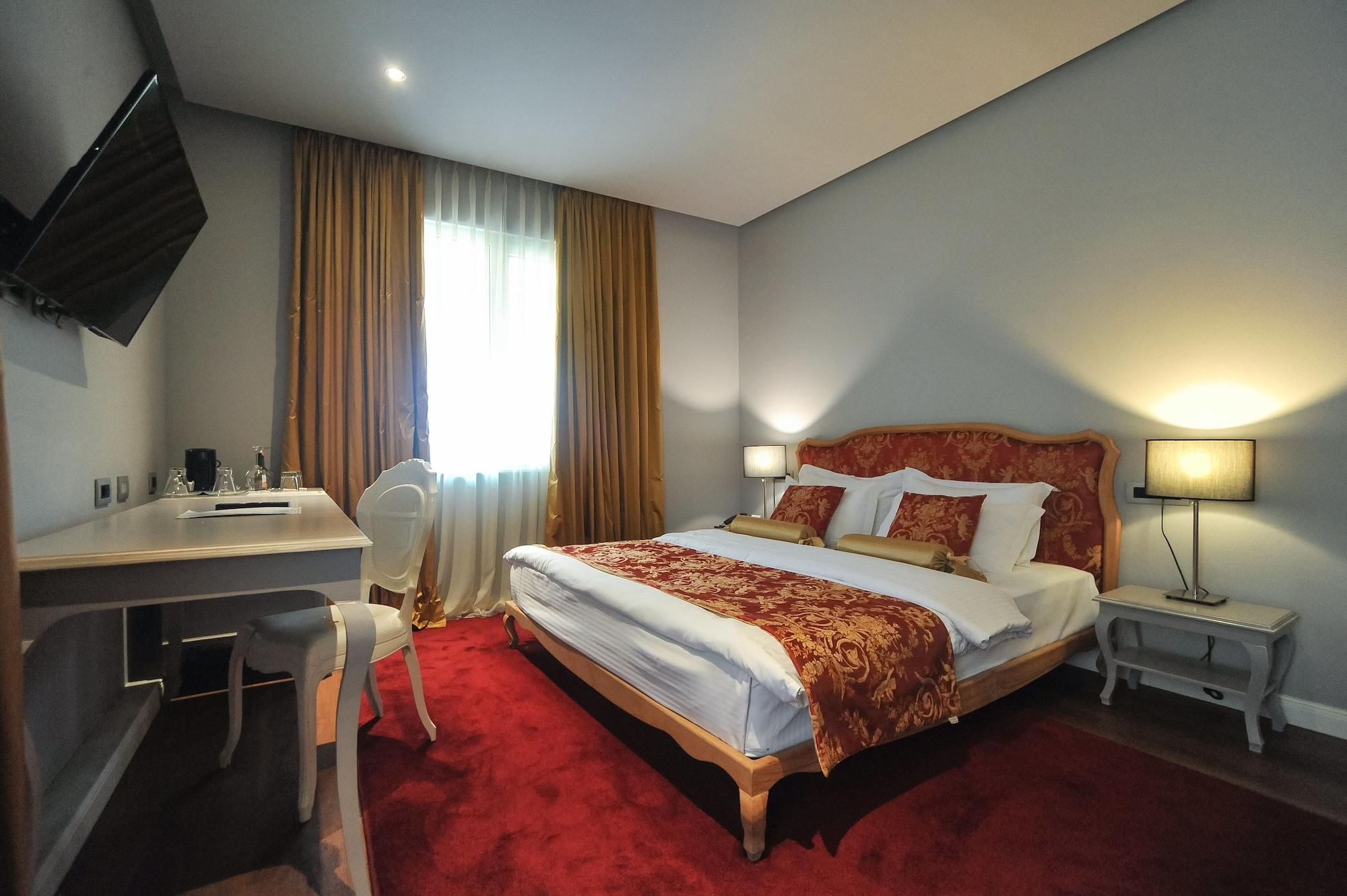 Classic Hotel Τίρανα Εξωτερικό φωτογραφία