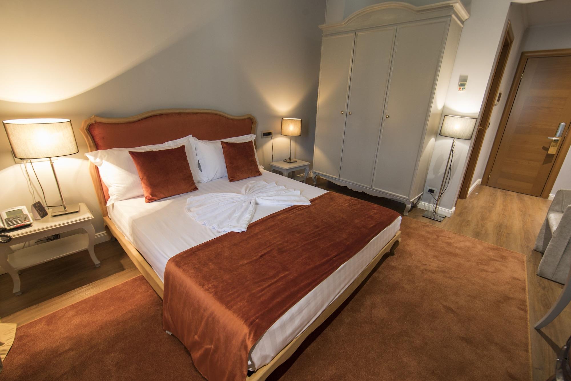 Classic Hotel Τίρανα Εξωτερικό φωτογραφία