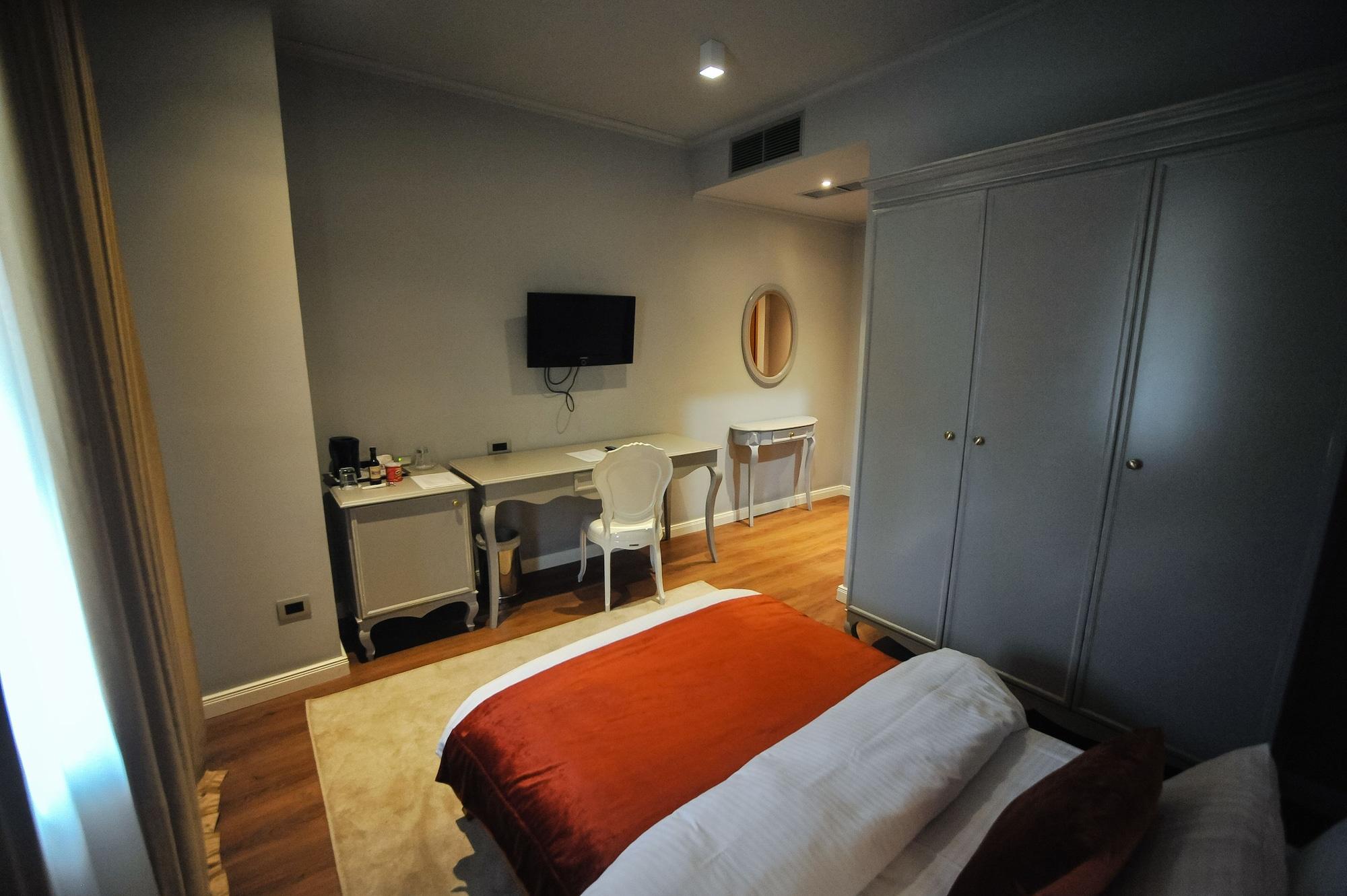 Classic Hotel Τίρανα Εξωτερικό φωτογραφία