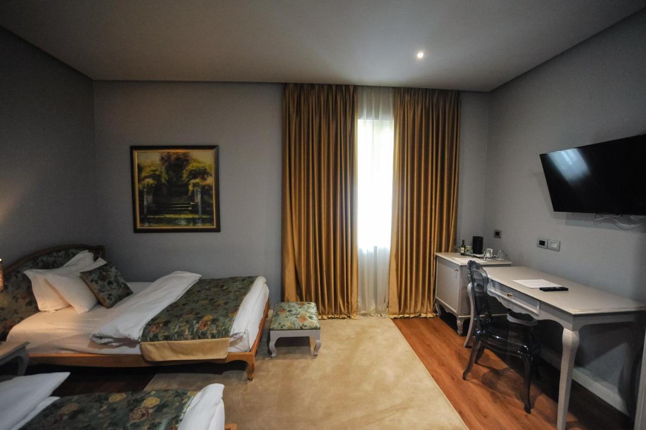 Classic Hotel Τίρανα Εξωτερικό φωτογραφία