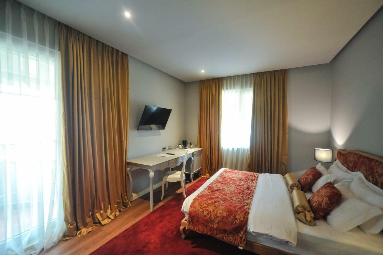 Classic Hotel Τίρανα Εξωτερικό φωτογραφία