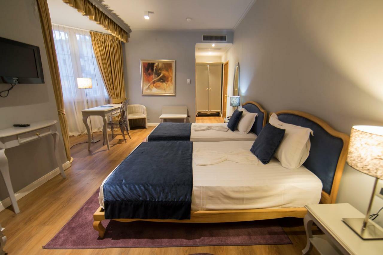 Classic Hotel Τίρανα Εξωτερικό φωτογραφία